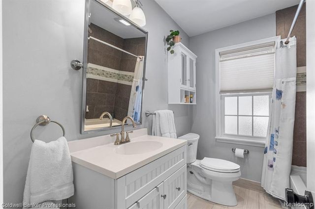 631 Washington Road, Grosse Pointe, MI 48230
