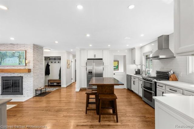 631 Washington Road, Grosse Pointe, MI 48230