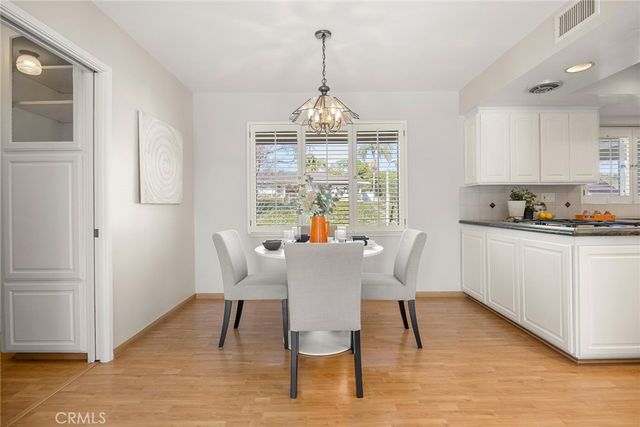 712 Toussau, Fullerton, CA 92831