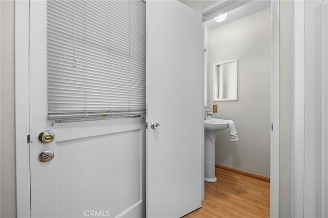 712 Toussau, Fullerton, CA 92831