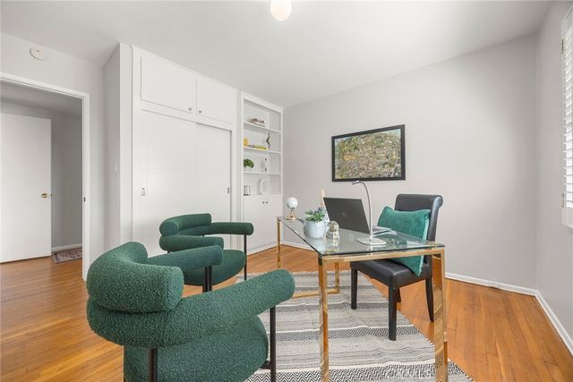 712 Toussau, Fullerton, CA 92831