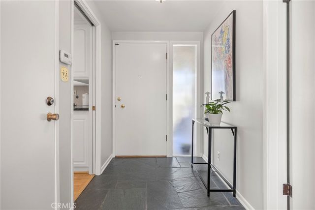 712 Toussau, Fullerton, CA 92831