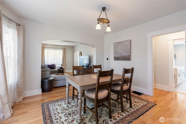 805 F Street, Centralia, WA 98531