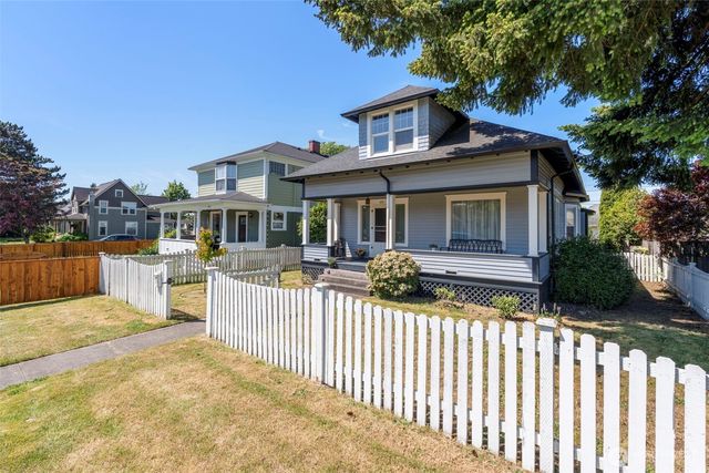 805 F Street, Centralia, WA 98531