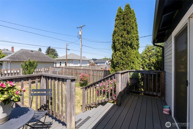 805 F Street, Centralia, WA 98531