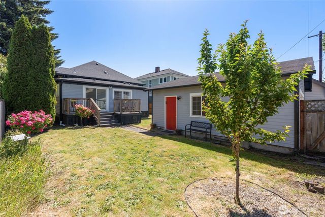 805 F Street, Centralia, WA 98531