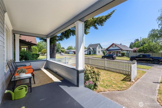 805 F Street, Centralia, WA 98531