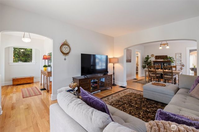 805 F Street, Centralia, WA 98531