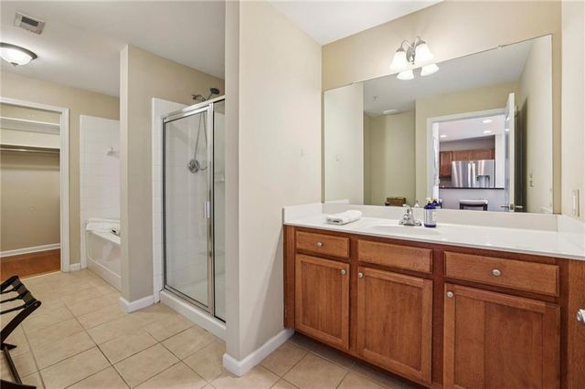 3040 Peachtree Road NW 606, Atlanta, GA 30305