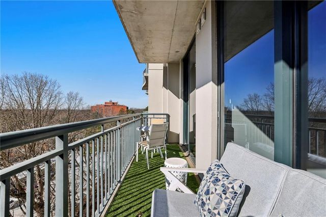 3040 Peachtree Road NW 606, Atlanta, GA 30305