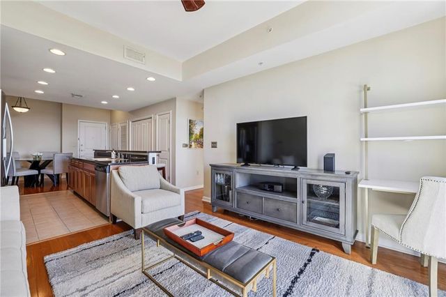 3040 Peachtree Road NW 606, Atlanta, GA 30305