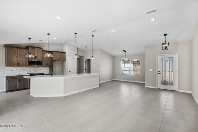 13 Reindeer Lane, Palm Coast, FL 32164