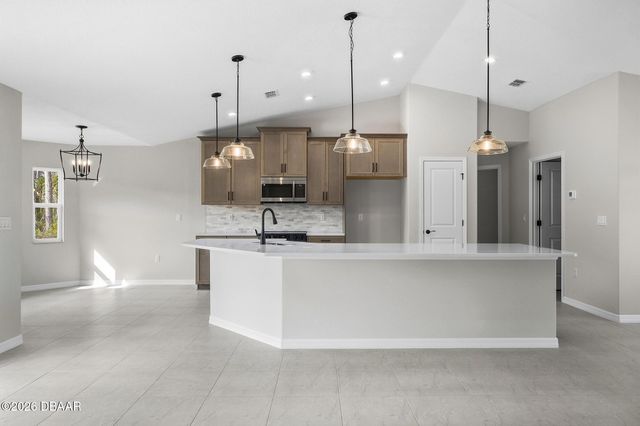 13 Reindeer Lane, Palm Coast, FL 32164