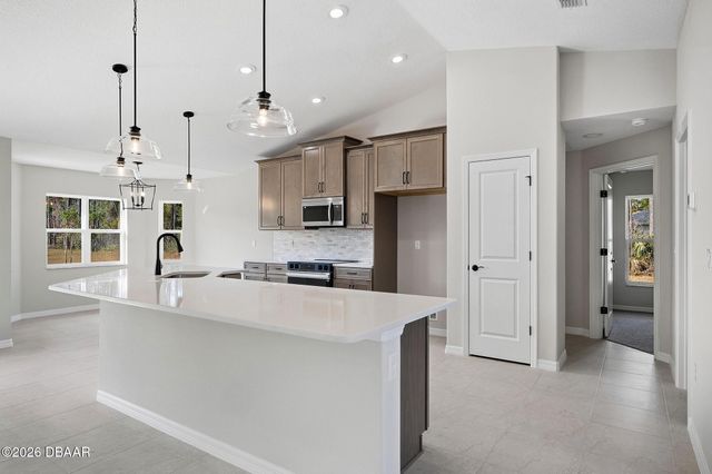 13 Reindeer Lane, Palm Coast, FL 32164