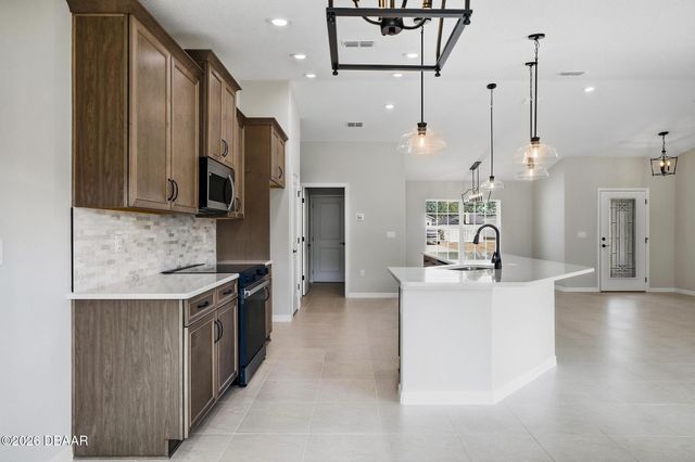 13 Reindeer Lane, Palm Coast, FL 32164