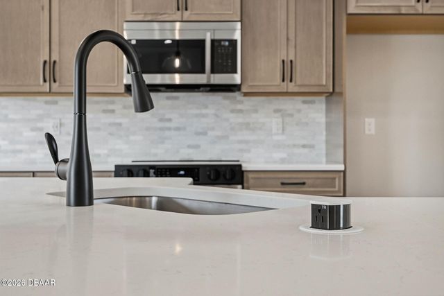 13 Reindeer Lane, Palm Coast, FL 32164