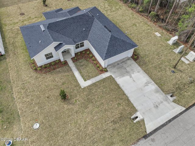 13 Reindeer Lane, Palm Coast, FL 32164