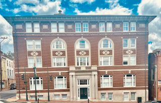 41 N Augusta St Apt 10, Staunton, VA 24401