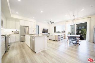 27409 Journey Place 205, Valencia (santa Clarita), CA 91381