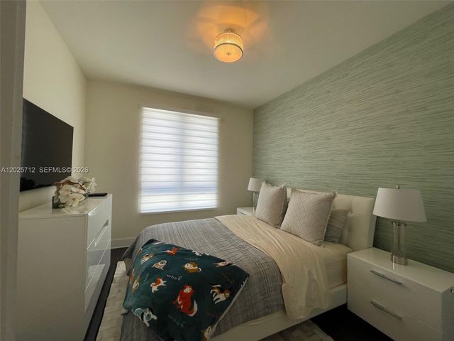 6471 NW 103rd Psge, Doral, FL 33178