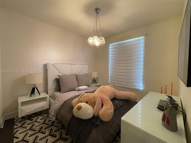 6471 NW 103rd Psge, Doral, FL 33178