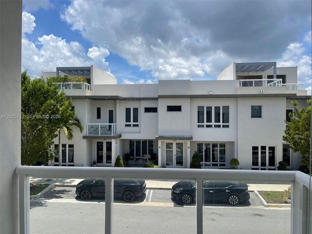 6471 NW 103rd Psge, Doral, FL 33178