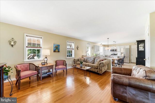 822 WATERWAY RD, Oxford, PA 19363