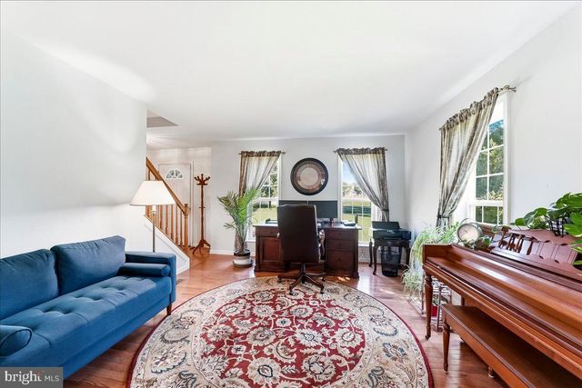 822 WATERWAY RD, Oxford, PA 19363