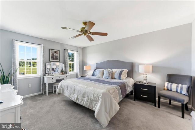 822 WATERWAY RD, Oxford, PA 19363