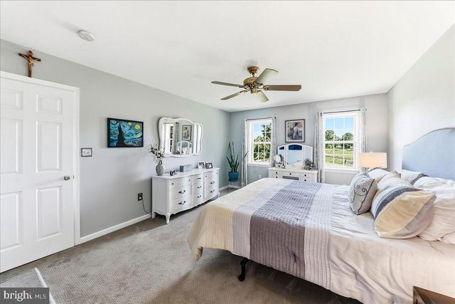 822 WATERWAY RD, Oxford, PA 19363