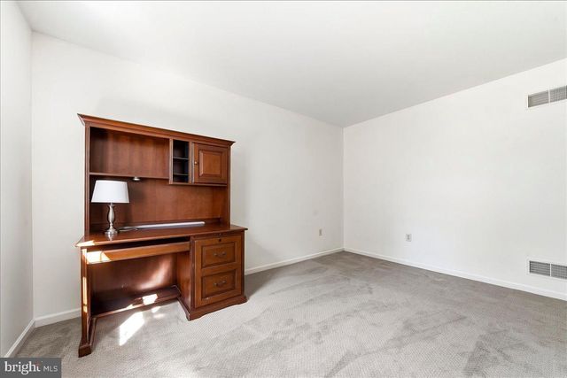 822 WATERWAY RD, Oxford, PA 19363