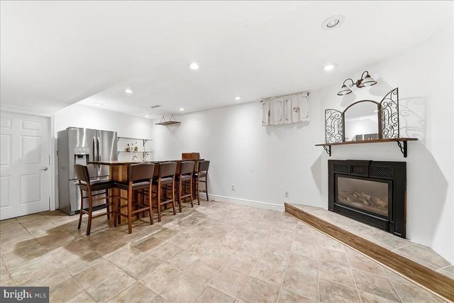 822 WATERWAY RD, Oxford, PA 19363