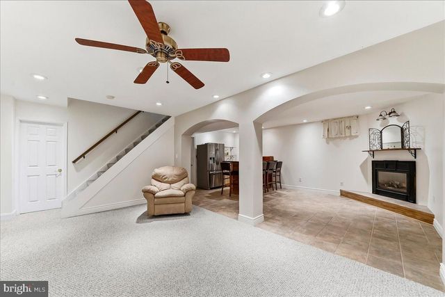 822 WATERWAY RD, Oxford, PA 19363