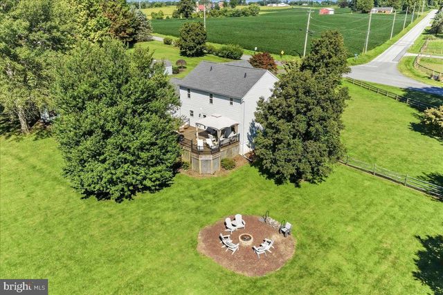 822 WATERWAY RD, Oxford, PA 19363