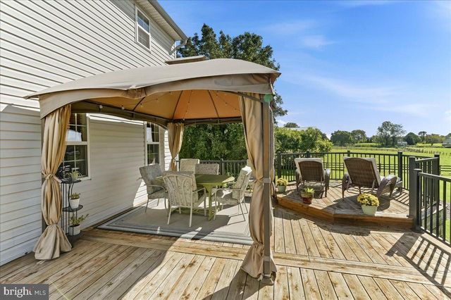 822 WATERWAY RD, Oxford, PA 19363
