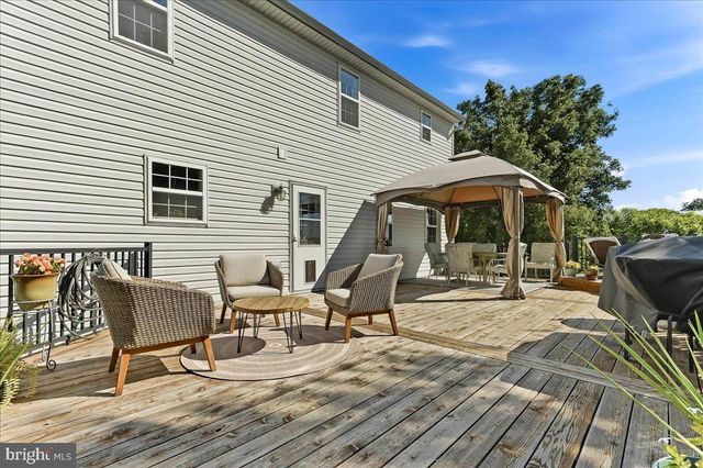 822 WATERWAY RD, Oxford, PA 19363