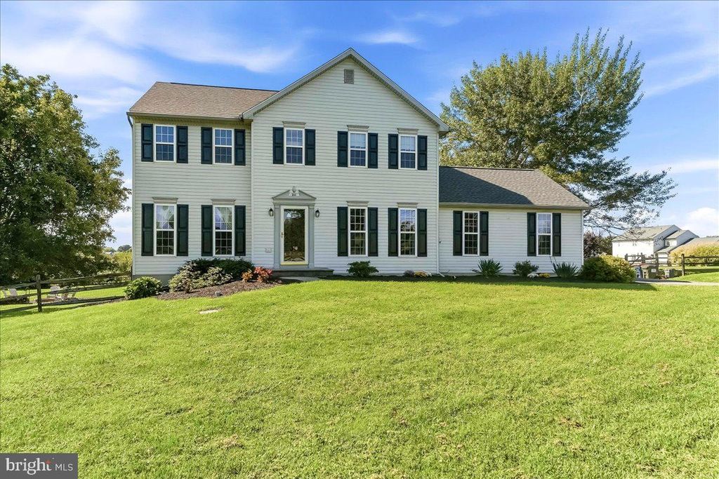 822 WATERWAY RD, Oxford, PA 19363