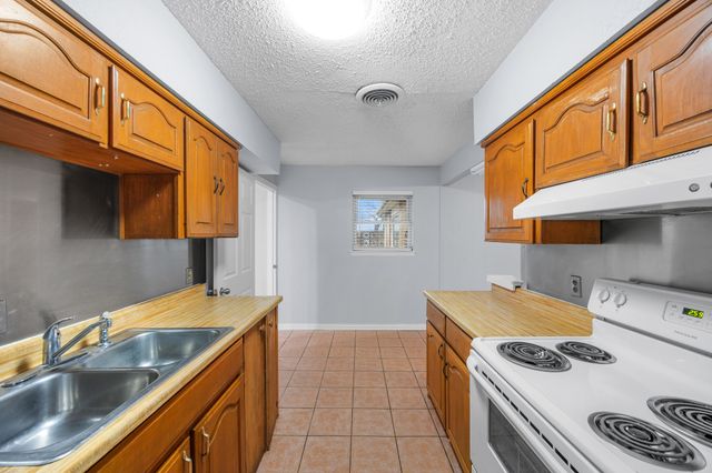 2438 Lasalle Drive, Irving, TX 75062