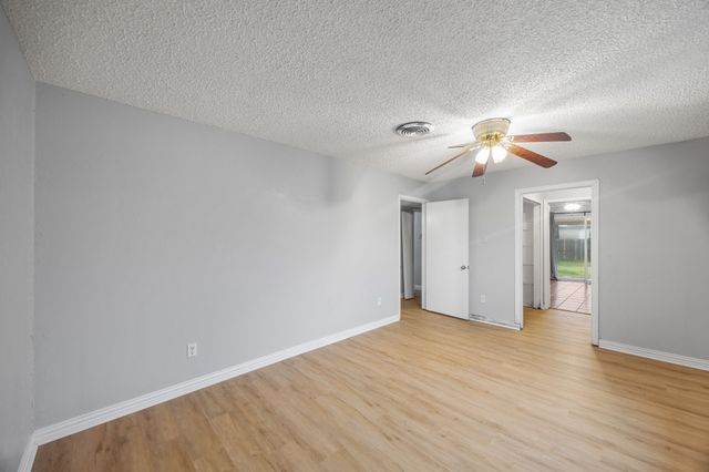 2438 Lasalle Drive, Irving, TX 75062