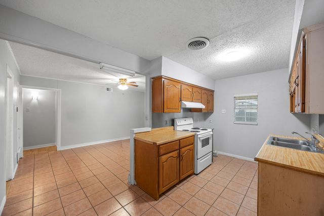 2438 Lasalle Drive, Irving, TX 75062