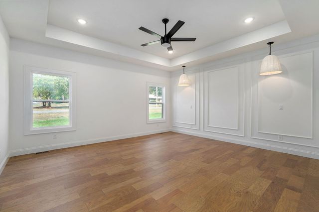 2199 N Silver Charm Avenue, Springfield, MO 65802