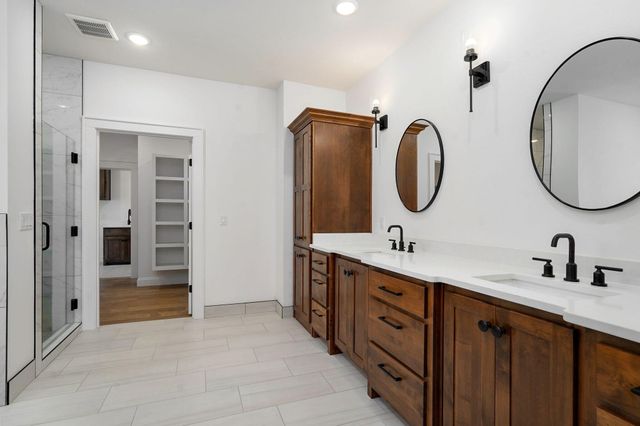 2199 N Silver Charm Avenue, Springfield, MO 65802