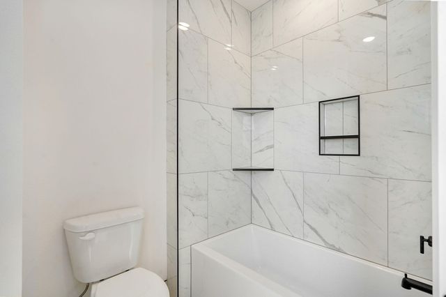 2199 N Silver Charm Avenue, Springfield, MO 65802