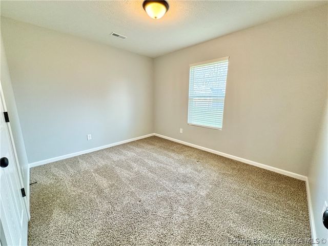 84 Union Avenue, Austin, IN 47102