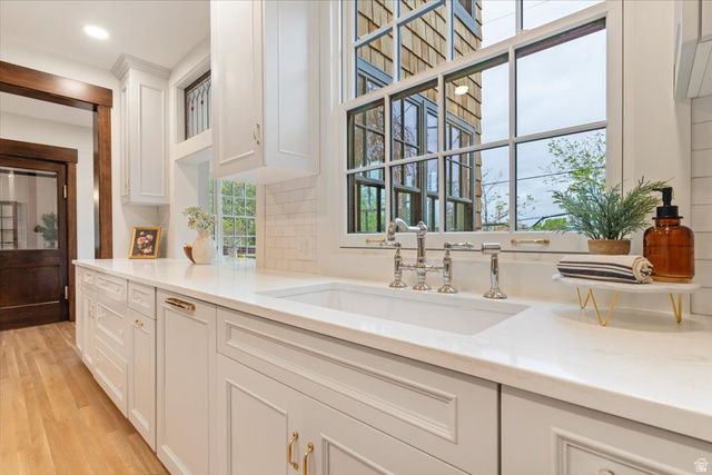 35 S HAXTON PL, Salt Lake City, UT 84102