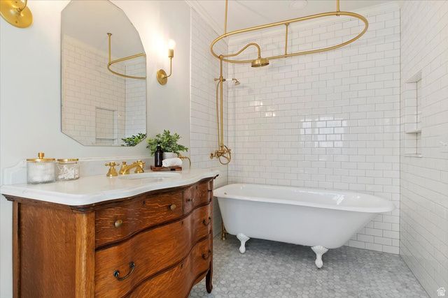 35 S HAXTON PL, Salt Lake City, UT 84102