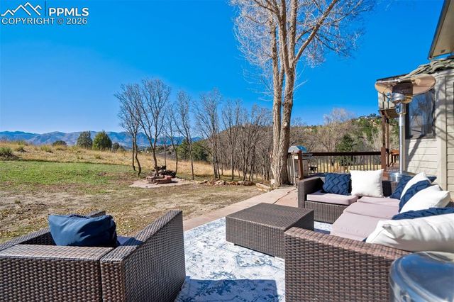 6140 Canyon Springs Place, Colorado Springs, CO 80918