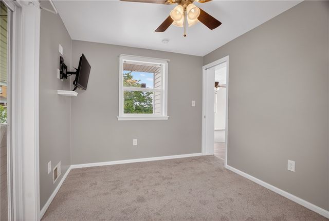 10 Brady Ave, City Of Washington, PA 15301