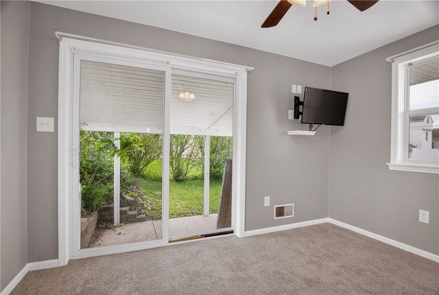 10 Brady Ave, City Of Washington, PA 15301
