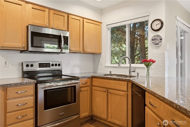1006 167th Street SW, Lynnwood, WA 98037